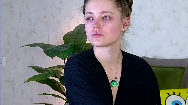 Snapshot of AshleyD_ chatting on 12-04-25, 02:10 AshleyD online show from 12-04-25, 02:10