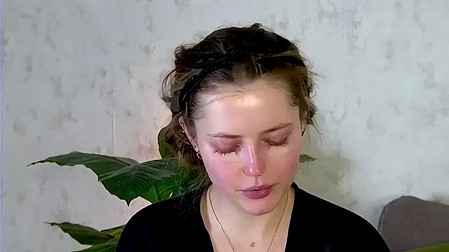 Snapshot of AshleyD_ chatting on 12-05-25, 01:31 AshleyD online show from 12-05-25, 01:31