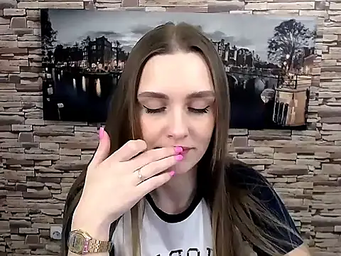 Snapshot of Doll_Angelina chatting on 03-22-25, 10:28 Doll Angelina online show from 03-22-25, 10:28