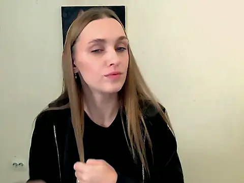 Snapshot of Doll_Angelina chatting on 10-09-25, 06:33 Doll Angelina online show from 10-09-25, 06:33