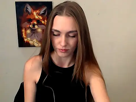 Snapshot of Doll_Angelina chatting on 10-31-25, 06:47 Doll Angelina online show from 10-31-25, 06:47