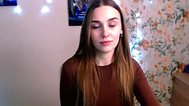 Snapshot of Doll_Angelina chatting on 01-14-26, 07:36 Doll Angelina online show from 01-14-26, 07:36