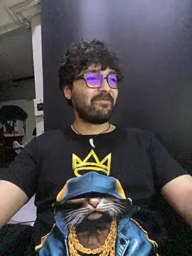 Freakydrag online show from 11-15-25, 04:10