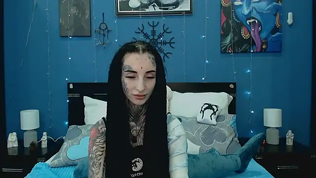 Snapshot of Velvetbat chatting on 05-18-26, 07:03 Velvetbat online show from 05-18-26, 07:03