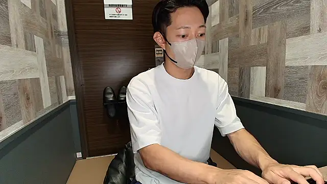 Snapshot of i_am_Hiro chatting on 07-10-26, 04:17 i am Hiro online show from 07-10-26, 04:17