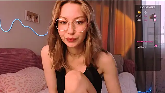 Lilo Sims online show from 09-15-25, 02:55