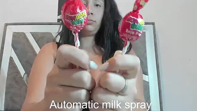 Snapshot of braces_kourtney chatting on 01-14-26, 06:57 braces kourtney online show from 01-14-26, 06:57