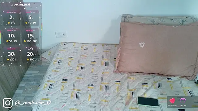 Snapshot of mady_malkovax chatting on 04-20-26, 07:04 mady malkovax online show from 04-20-26, 07:04