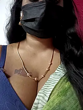 Snapshot of aparna99 chatting on 03-21-25, 08:40 aparna99 online show from 03-21-25, 08:40