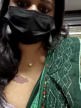 Snapshot of aparna99 chatting on 11-02-25, 10:01 aparna99 online show from 11-02-25, 10:01