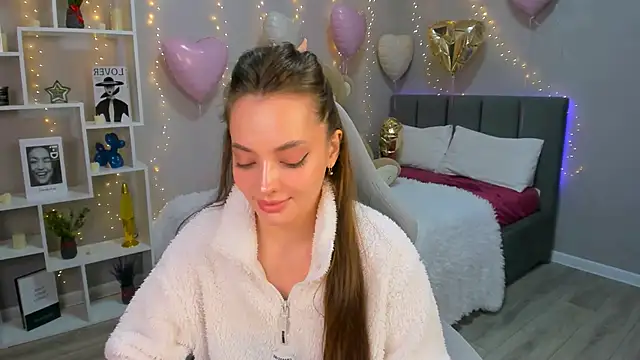 Snapshot of MelanieAlves chatting on 02-19-26, 06:26 MelanieAlves online show from 02-19-26, 06:26