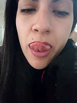 Snapshot of Camilitah chatting on 09-08-25, 03:00 Camilitah online show from 09-08-25, 03:00