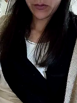 Snapshot of Camilitah chatting on 09-09-25, 04:01 Camilitah online show from 09-09-25, 04:01