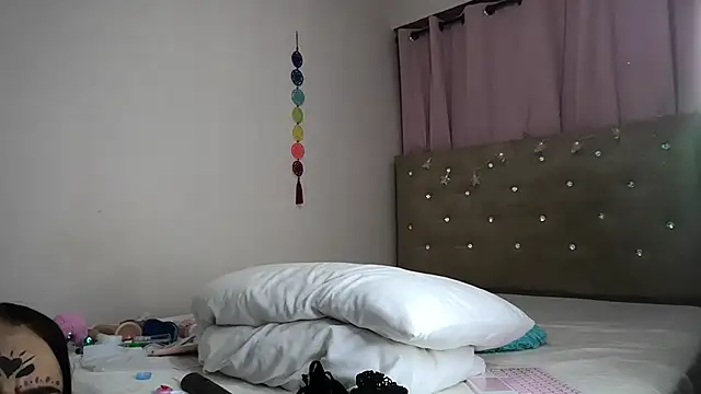 sofia8428 online show from 11-03-25, 01:51