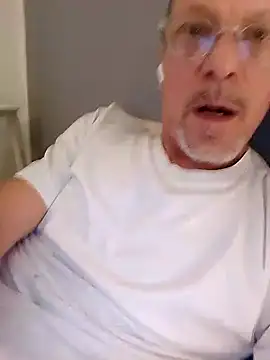 Deddyitalia3p online show from 10-04-25, 06:17