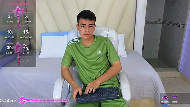 Hotboy21  online show from 11-22-25, 04:11