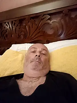 Snapshot of Alexis_Bull chatting on 09-10-25, 02:50 Alexis Bull online show from 09-10-25, 02:50