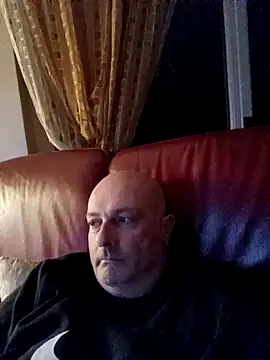 Alexis Bull online show from 12-16-25, 11:43