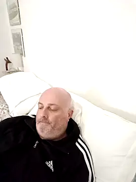 Alexis Bull online show from 02-06-26, 05:49