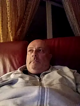 Alexis Bull online show from 04-08-26, 11:16