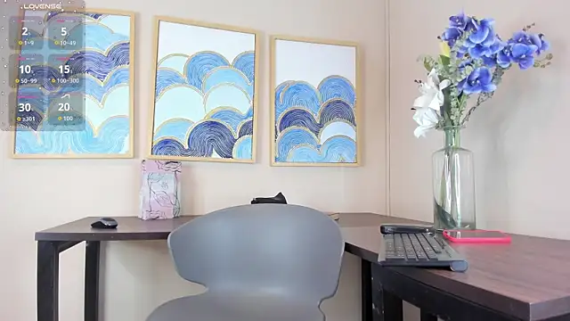 andrea xoe  online show from 11-28-25, 01:58