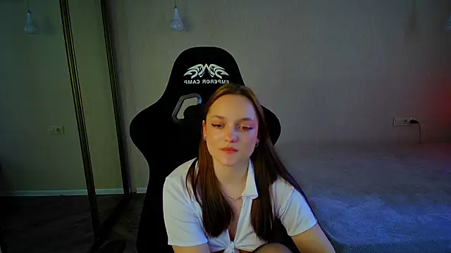 Snapshot of VanessaWilsons chatting on 03-21-25, 11:01 VanessaWilsons online show from 03-21-25, 11:01