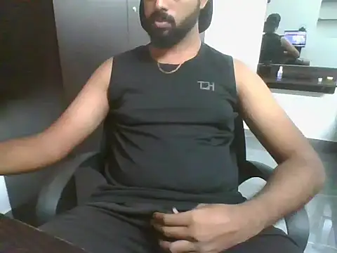 Snapshot of lovelyakash69 chatting on 10-20-25, 06:25 lovelyakash69 online show from 10-20-25, 06:25