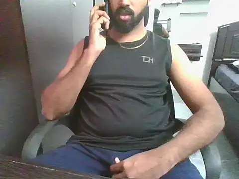 Snapshot of lovelyakash69 chatting on 12-14-25, 04:51 lovelyakash69 online show from 12-14-25, 04:51