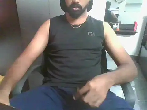 lovelyakash69 online show from 02-13-26, 03:57