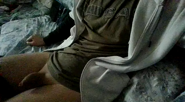 Snapshot of tipetto06 chatting on 03-21-25, 10:39 tipetto06 online show from 03-21-25, 10:39