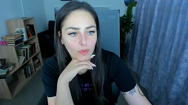 ValeriiMills online show from 06-01-26, 09:38