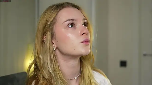 Cyberheart  online show from 11-23-25, 03:01