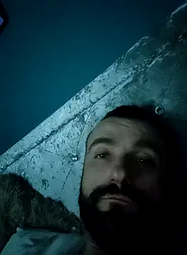 Snapshot of lucka1234 chatting on 04-10-26, 07:40 lucka1234 online show from 04-10-26, 07:40