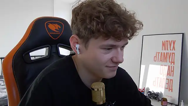 DanyDavis online show from 10-23-25, 07:07