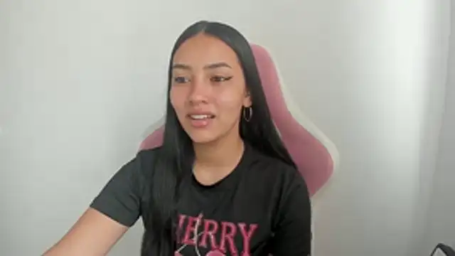 Snapshot of karely_sweet_ chatting on 07-04-26, 02:34 karely sweet online show from 07-04-26, 02:34