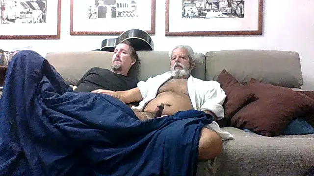 Snapshot of CasalcwBR chatting on 05-19-26, 03:57 CasalcwBR online show from 05-19-26, 03:57