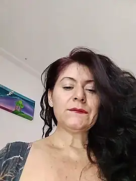 Snapshot of lunadicty chatting on 07-04-26, 05:41 lunadicty online show from 07-04-26, 05:41