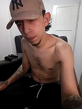 Snapshot of Chris__Jones chatting on 12-02-25, 10:38 Chris Jones online show from 12-02-25, 10:38