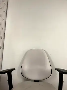 PapiStan online show from 10-25-25, 10:37