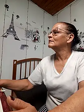 katrina perez online show from 02-15-26, 04:03