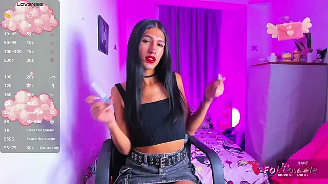 SkylerBennet online show from 10-29-25, 04:26