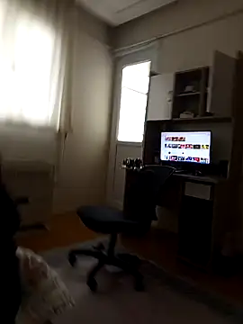 Snapshot of leona633 chatting on 03-20-25, 10:10 leona633 online show from 03-20-25, 10:10