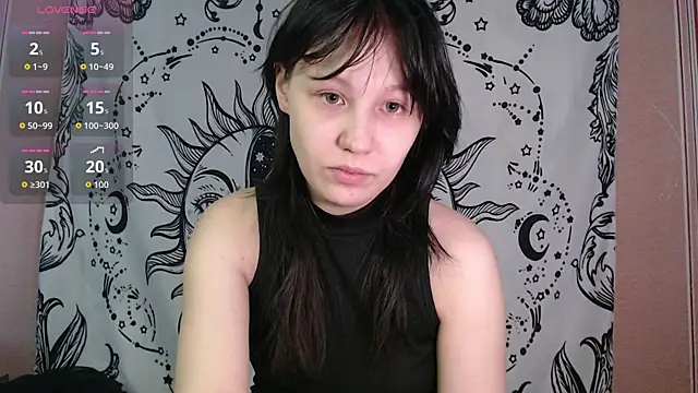 Thighswithspikes online show from 03-26-26, 07:36