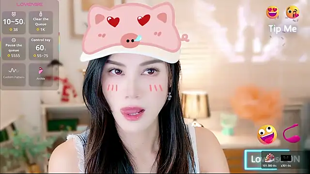 LunaBelle1984 online show from 11-24-25, 03:12