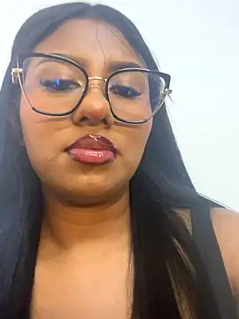 Emmily Vargas online show from 09-26-25, 08:24