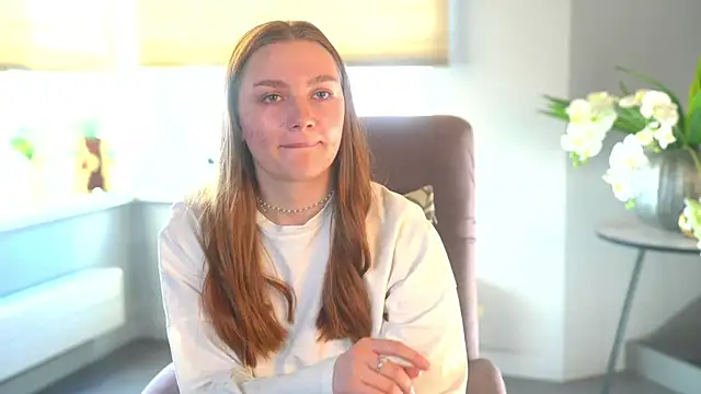 Snapshot of MeganBoone chatting on 03-21-25, 04:28 MeganBoone online show from 03-21-25, 04:28