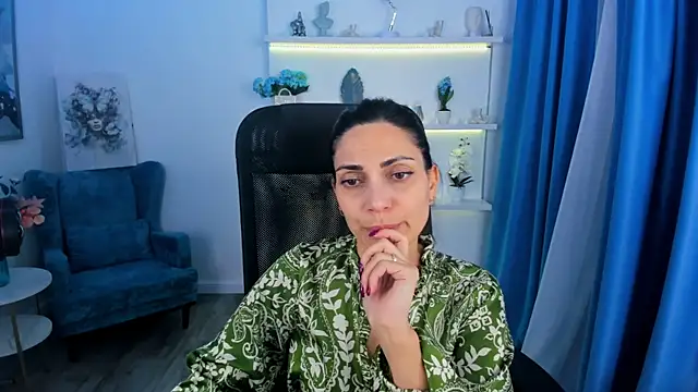 AllaYerty online show from 11-21-25, 11:42