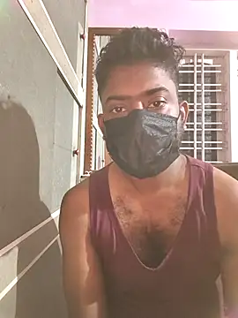 Snapshot of UrbanUtopia chatting on 11-11-25, 04:51 UrbanUtopia online show from 11-11-25, 04:51