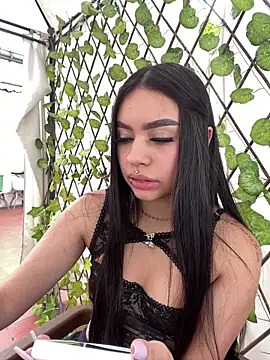 Cristina pinkk online show from 10-31-25, 06:31