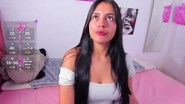 Snapshot of mialeia01 chatting on 11-27-25, 10:17 mialeia01 online show from 11-27-25, 10:17